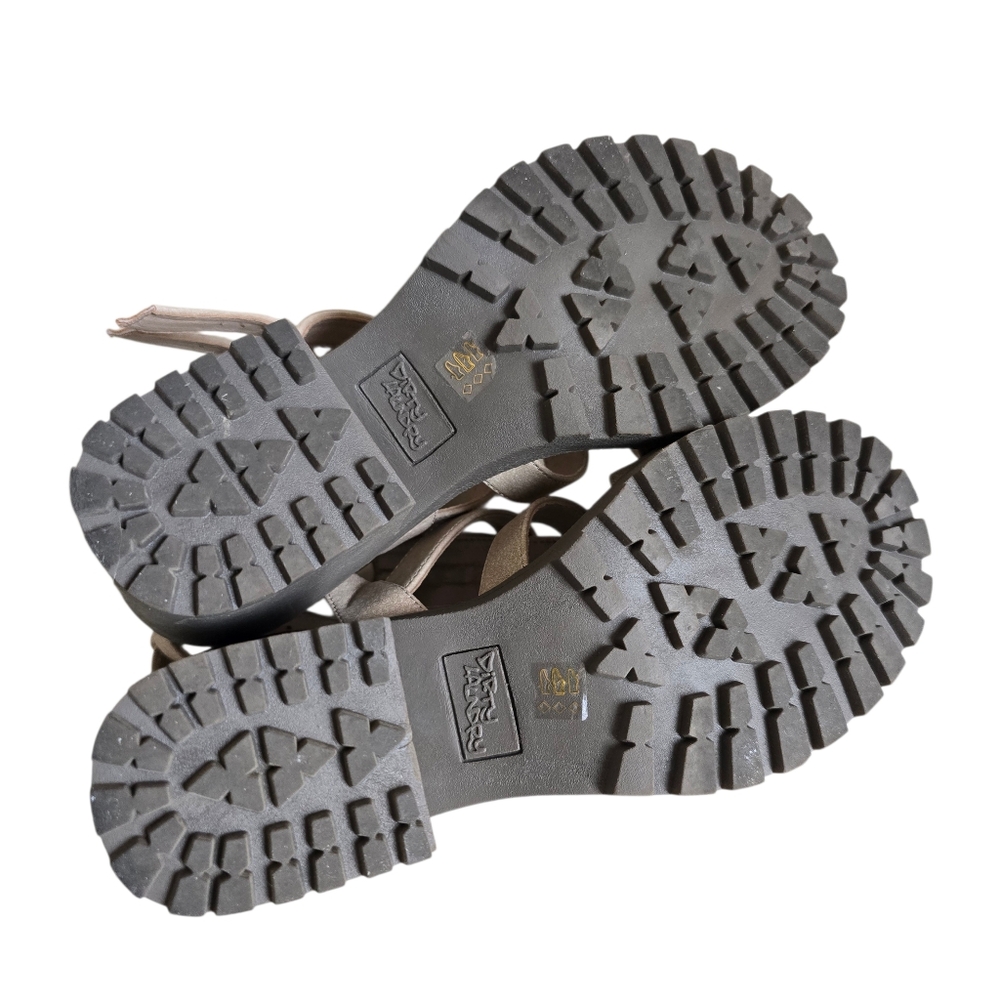 New 🤎 Dirty Laundry Women's Fun Stuff Natural High Heel Gladiator Sandals - Picture 14 of 16